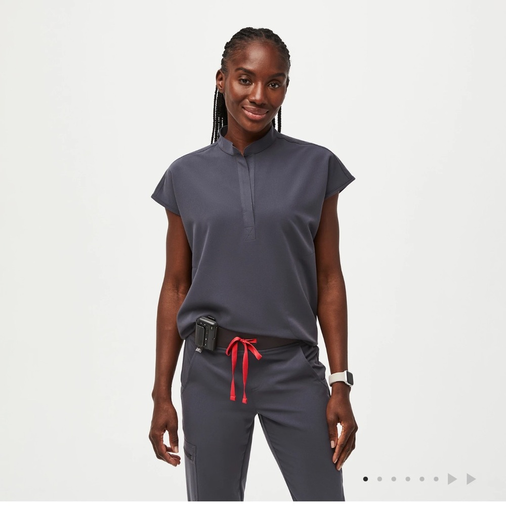 Women's Gray Figs Top